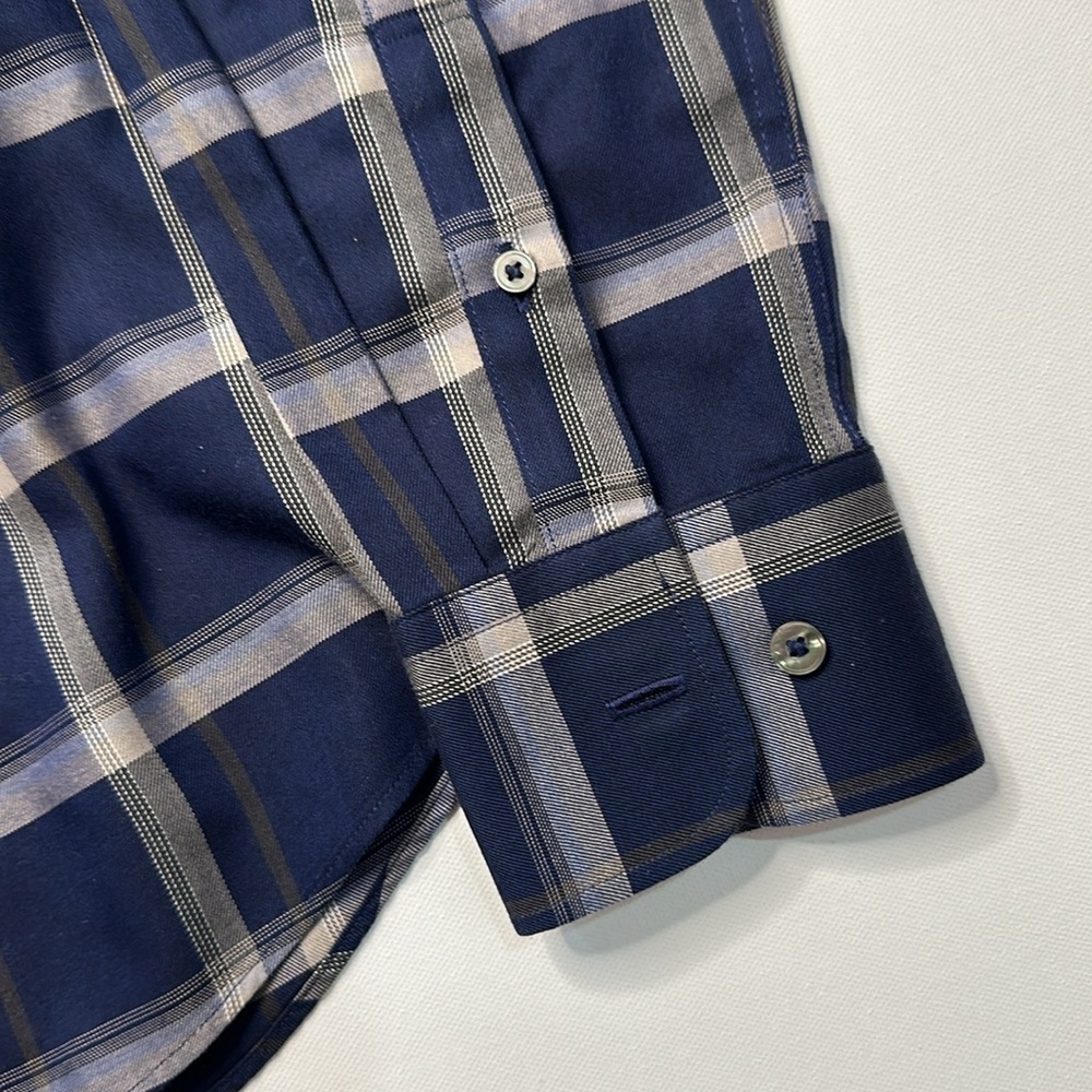 UNTUCKit Gilmore Checkered Blue Shirt - Picture 3 of 7